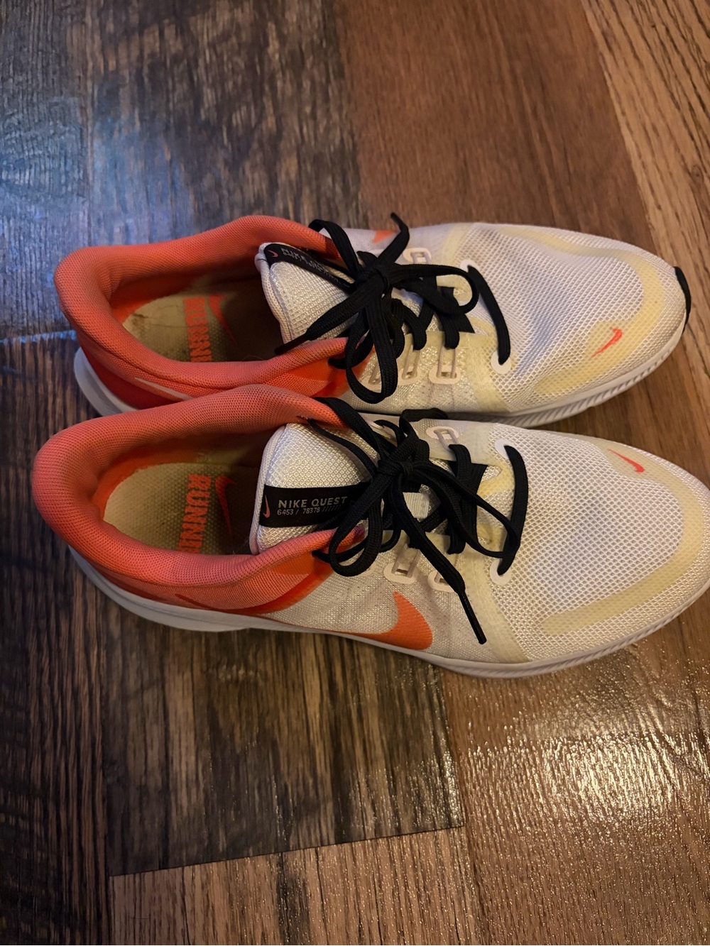 Nike Zoom White & Coral Low-Top Sneakers